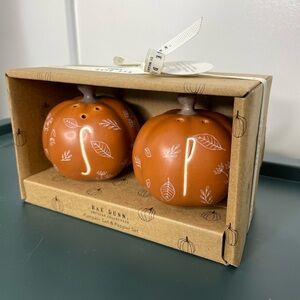 NWT Rae Dunn Ceramic Pumpkin Salt & Pepper Shakers
